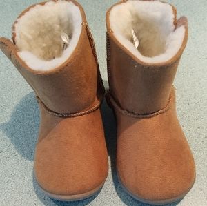 Wonder Nation boots Size 4